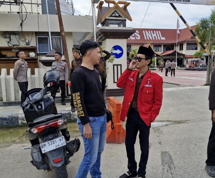 Satintelkam Polres Inhil Jalin Silaturahmi dengan Ketua DPC GMNI, Perkuat Sinergi Polisi dan Mahasiswa