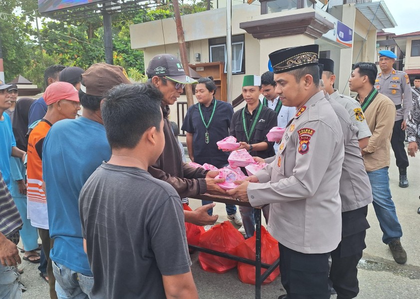 Kapolres Inhil Ajak Purnawirawan dan Mahasiswa Bertamasya