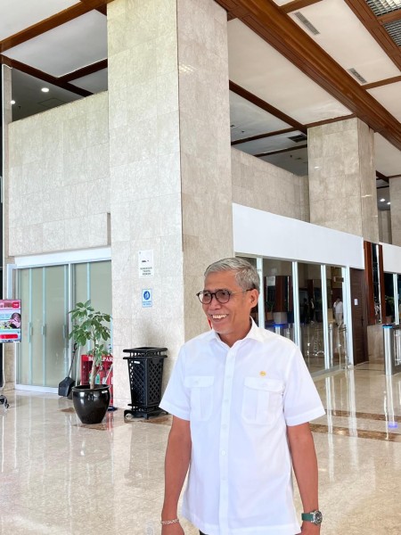 Kalapas Enemawira Paksa Napi Muslim Makan Daging Anjing, Komisi XIII: Copot dan Proses Secara Hukum