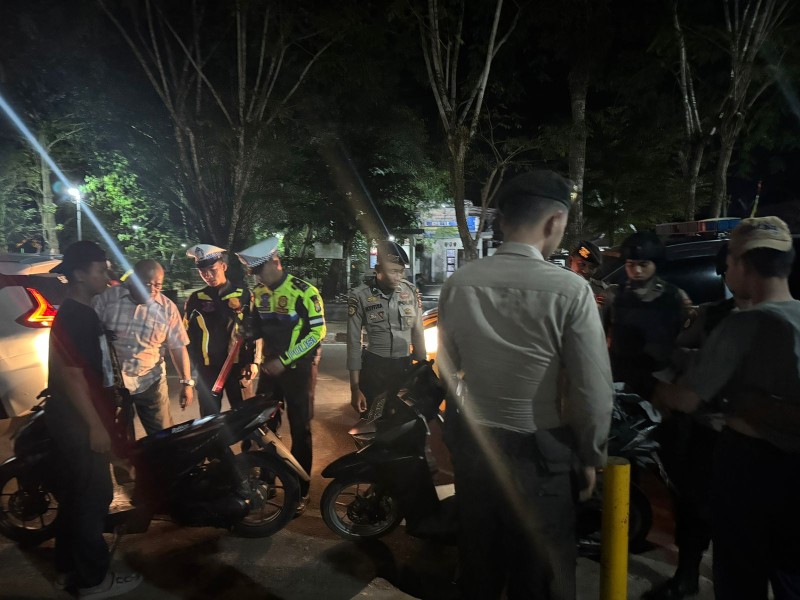 Tim Raga Polres Inhil Sapu Bersih Titik Rawan Kriminalitas Lewat Patroli Malam