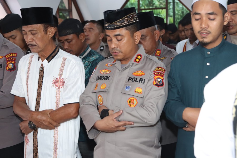 Polres Indragiri Hilir Gelar Doa Bersama dan Sholat Ghaib untuk Almarhum Affan Kurniawan