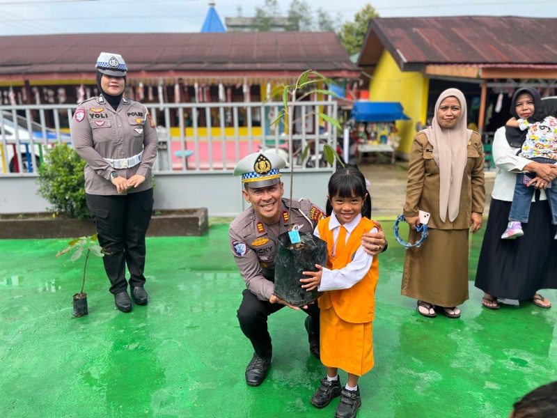 Green Policing Kapolda Riau: Polres Inhil Edukasi Anak Usia Dini Soal Kelestarian Alam