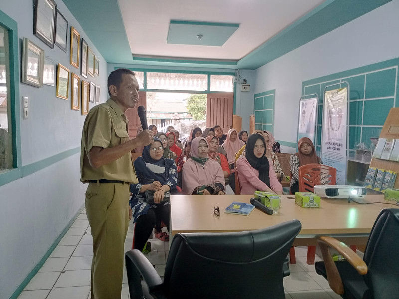 Percepatan Penurunan Angka Stunting DP2KBP3A Inhil Bersama BKKBN Riau Gelar Internalisasi pengasuhan 1000 HPK