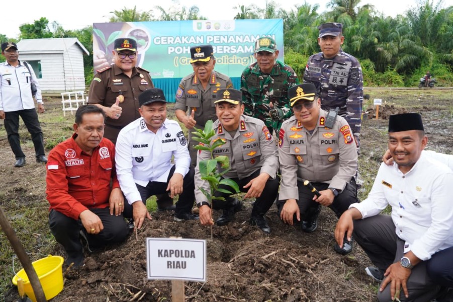 Kunker ke Meranti, Gubernur dan Kapolda Riau Tinjau Pembangunan dan Launching Green Policing