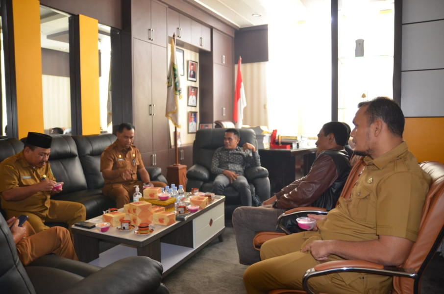Pimpinan DPRD Rohil Sambut Kunjungan Sekdakab Defenitif