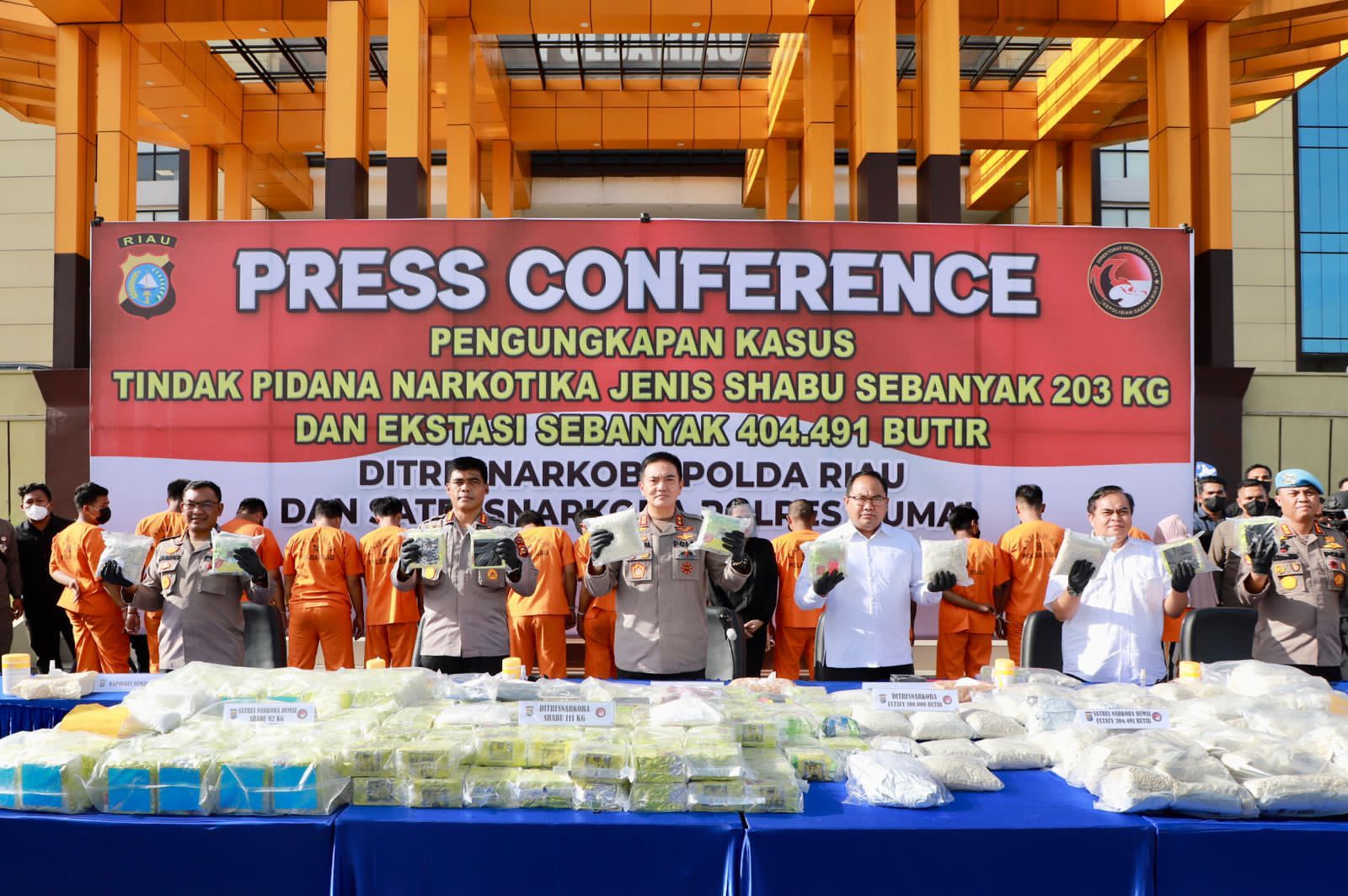 Sejarah Baru Polda Riau Ungkap Kasus Narkoba, Amankan 203 KG Sabu dan 404.491 Butir Ekstas
