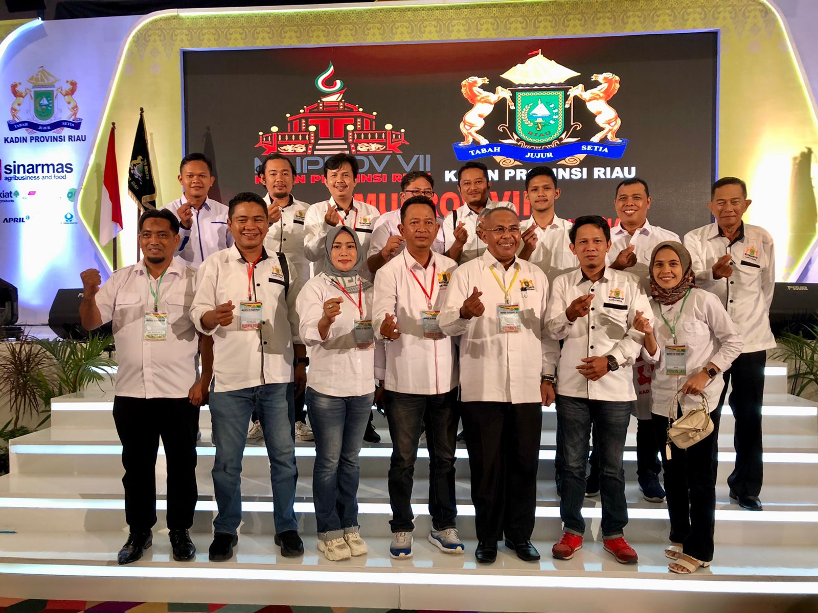 Arsjad Rasjid Buka Muprov VII, Masuri Terpilih Aklamasi Pimpin Kadin Riau