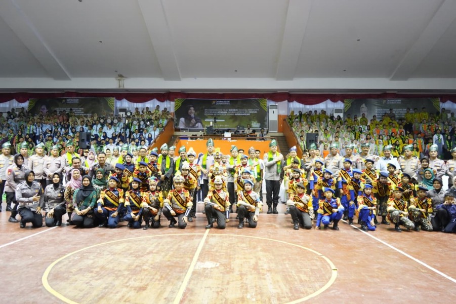 Di Hadapan 1.000 Pelajar, Kapolda Riau Serukan Perlawanan terhadap Krisis Iklim dan Hoaks