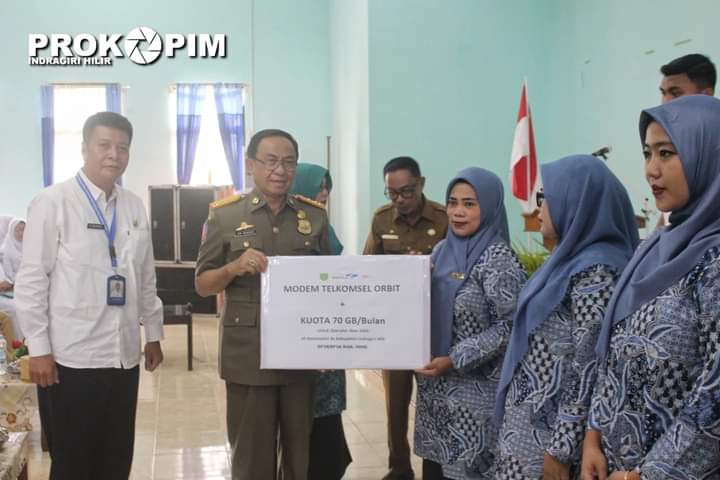 Duta Generasi Berencana se-Inhil Dikukuhkan, DP2KBP3A Berikan Batuan Alat Komunikasi Broadband