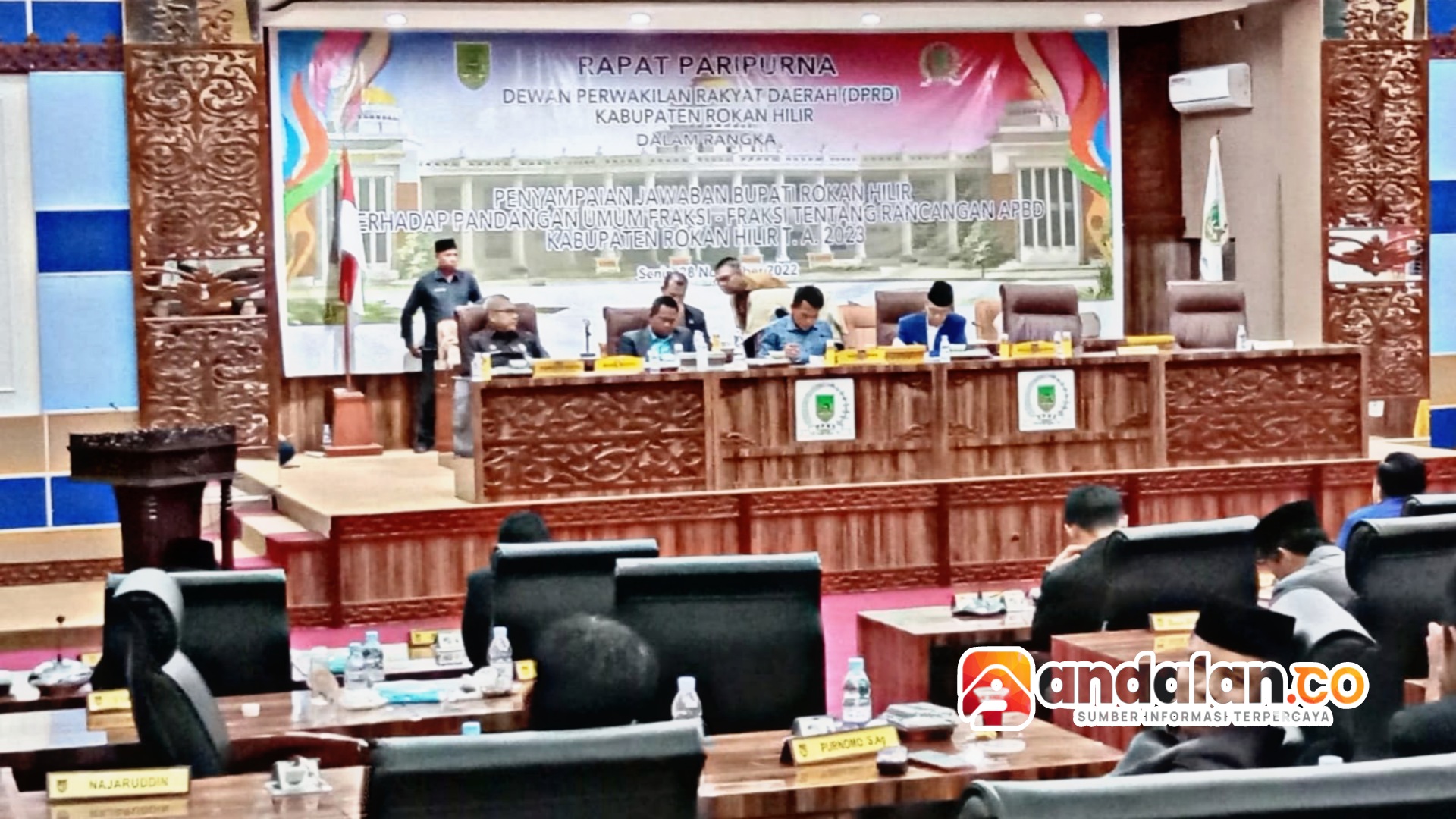 Pemkab Rohil Sampaikan Jawaban Pandangan Fraksi Terhadap Ranperda APBD 2023