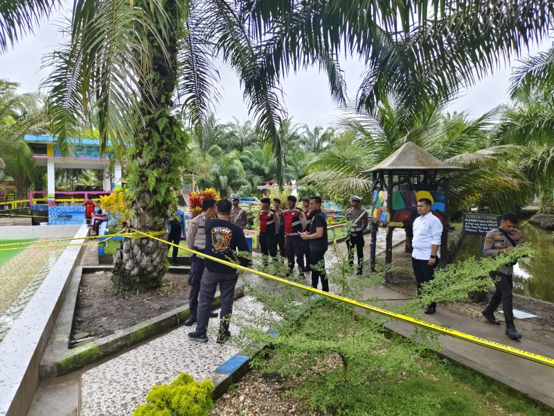 Polisi Datangi TKP Kolam Renang Lokasi Bocah Tenggelam di Pulau Palas