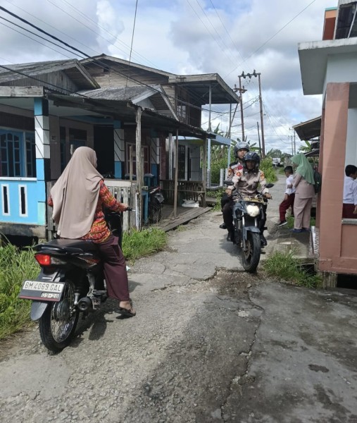 Polsek Tanah Merah Intensifkan Patroli Bermotor, Ciptakan Rasa Aman di Tengah Masyarakat