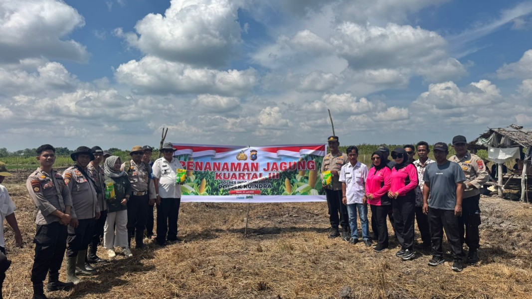 Dukung Program Asta Cita Presiden RI, Polsek Kuala Indragiri dan Pemdes Tanjung Melayu Tanam Jagung di Lahan 5 Hektare