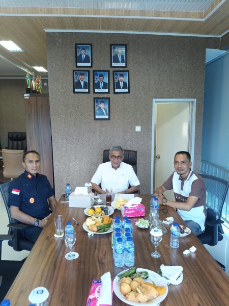 Kunjungan Komisi XIII DPR RI dan IWO Riau ke Kantor Imigrasi Tembilahan Bahas Pengawasan dan Digitalisasi Layanan