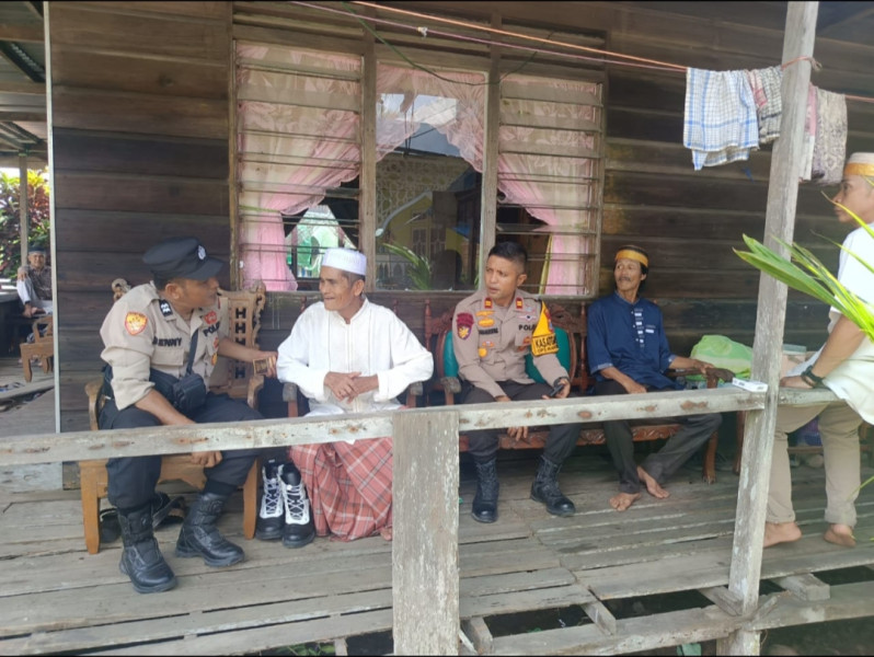 Tak Kenal Lelah Kapolsek Enok & Personel Polsek Enok Sambangi Tokoh Agama Stelah Laksanakan Sholat Dzuhur