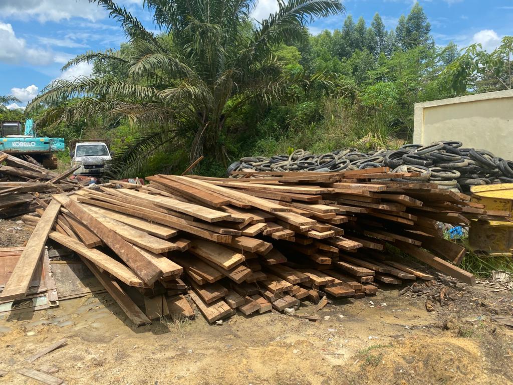 Kayu Olahan Ditemukan Tak Bertuan, Polres Rohil Masih Telusuri Sang Pemilik