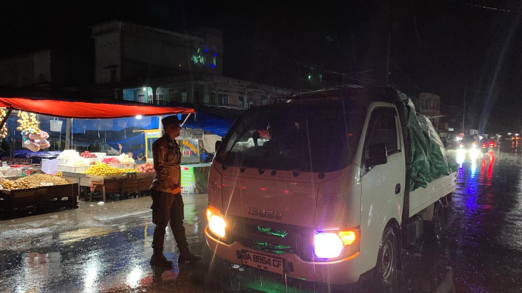 Api Masih Menyala, Polisi Amankan Lokasi Kebocoran Pipa Gas PT TGI