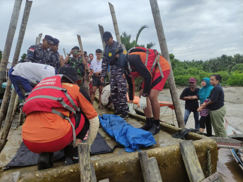 Bocah 8 Tahun Ditemukan Meninggal Dunia Di Perairan Sungai Indragiri Riau