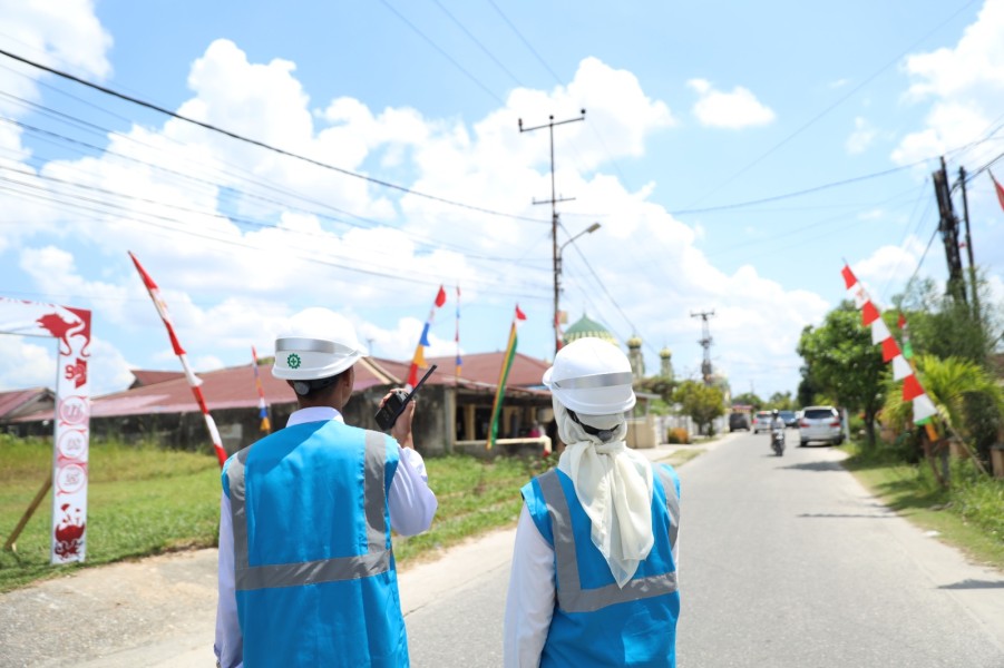 Rayakan Semarak Kemerdekaan, PLN Imbau Bermain Layang-Layang dan Pasang Umbul-Umbul dengan Aman