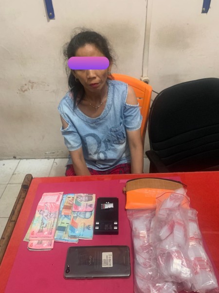 Wanita Pengedar Sabu Diciduk di Kemuning, Polisi Temukan Barang Bukti di Lokasi